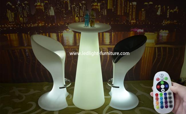 Colores que cambian la prenda impermeable de la silla de la barra del LED arriba luminosa para el club nocturno