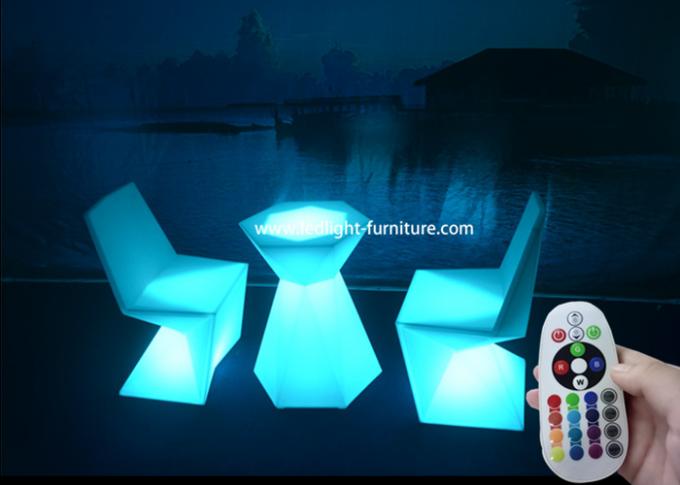 Muebles de forma diamantada de la luz del salón LED, sillas llevadas y tablas para la barra