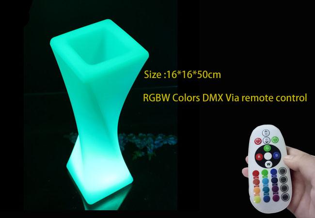Lámpara incluida con pilas del RGB LED de las macetas teledirigidas del LED
