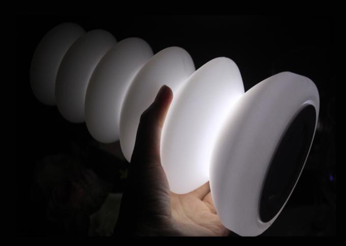 Material plástico decorativo de las lámparas de mesa PE del diseño de torre LED con control de sensor del tacto