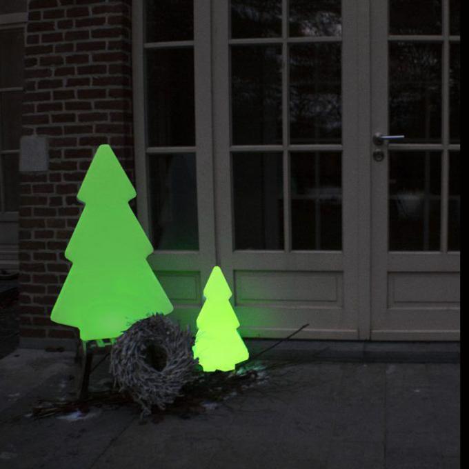 El plástico blanco caliente llevó las luces al aire libre del árbol de navidad para la decoración del hogar de la tienda