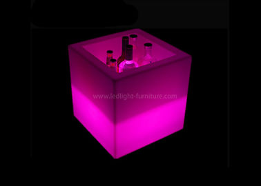 China Cubo de hielo teledirigido del cuadrado LED recargable para la exhibición del vino de la barra proveedor