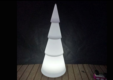 China Árbol de navidad blanco de batería de la lámpara de pie portátil del poder LED con la iluminación de 16 colores proveedor