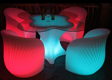 China Tipo 4 tabla Eco determinado de los muebles del jardín que brilla intensamente de AND1 de la silla de la barra del LED amistoso proveedor