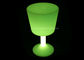 El diseño especial LED enciende para arriba la tabla lateral con pilas con forma de la copa de vino proveedor